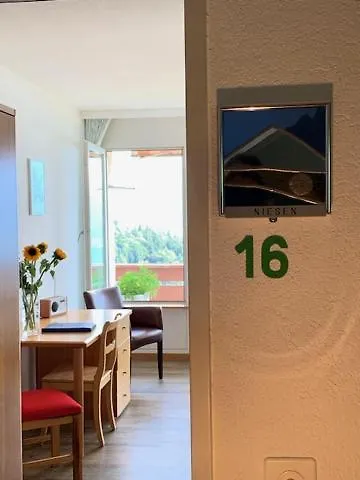 Haltenegg Szálloda *